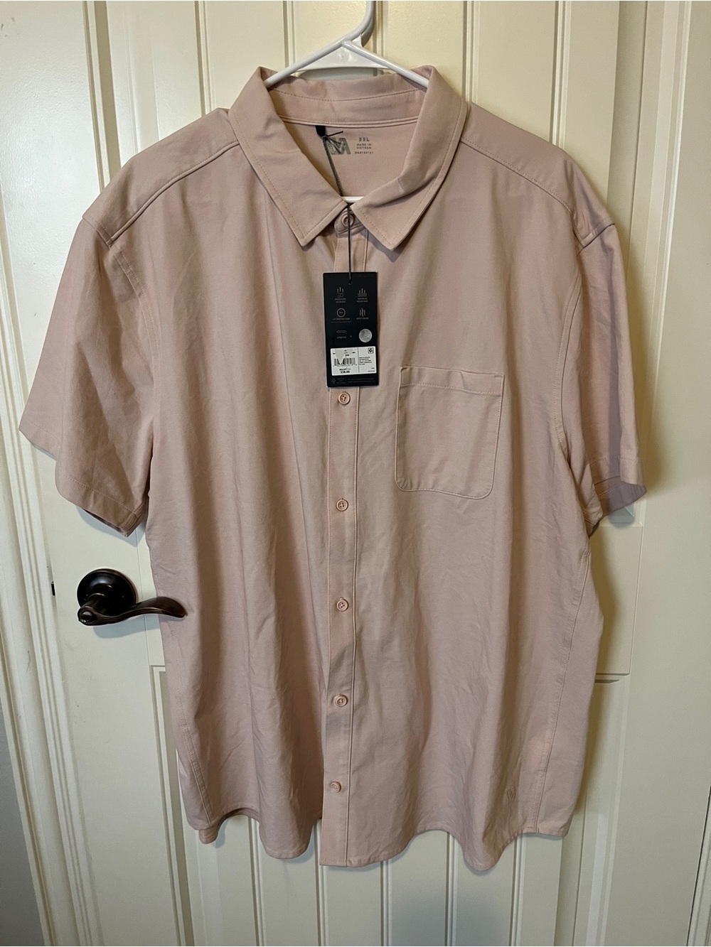 Casual Short-Sleeve Button-Down Shirt in Light Pink
